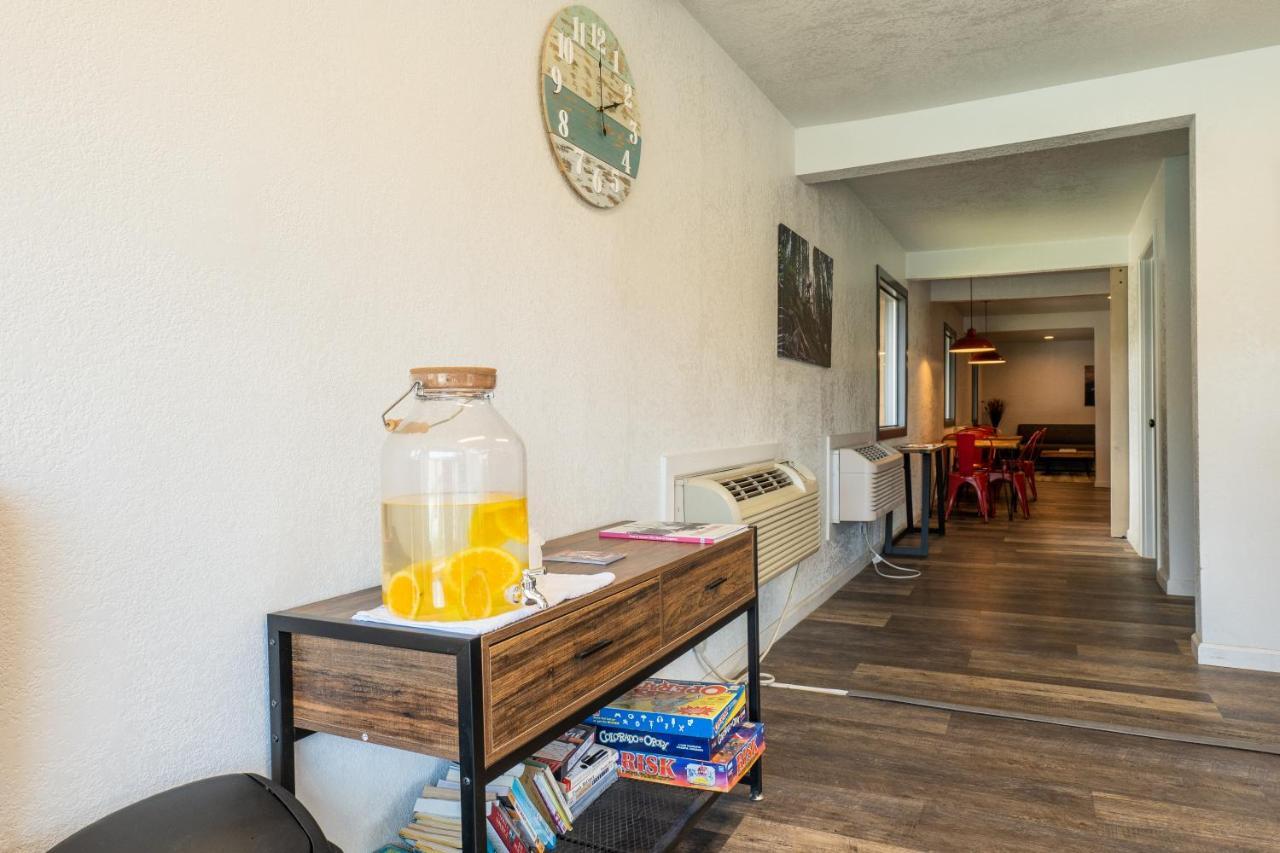 The Junction Hotel And Hostel Durango Buitenkant foto